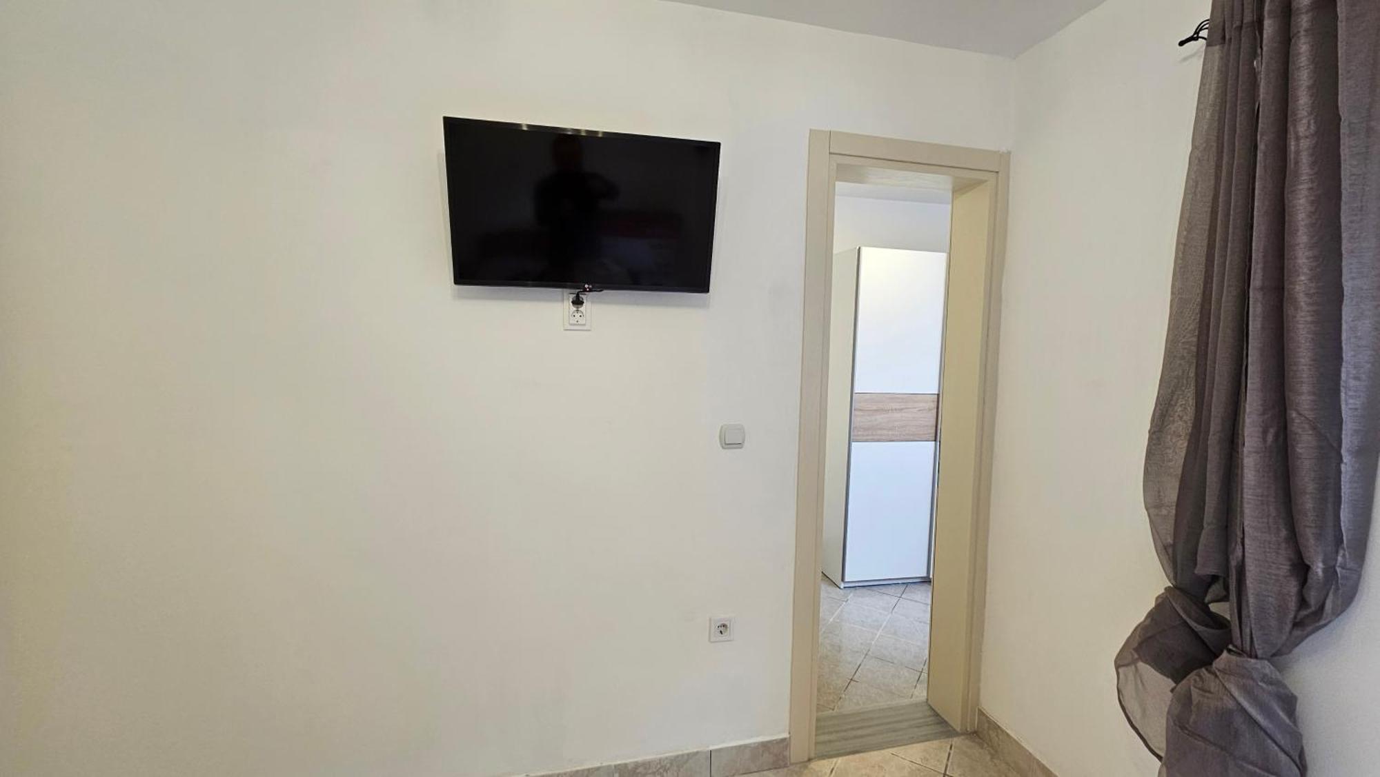 Apartmani Lime Petrovac Exterior foto