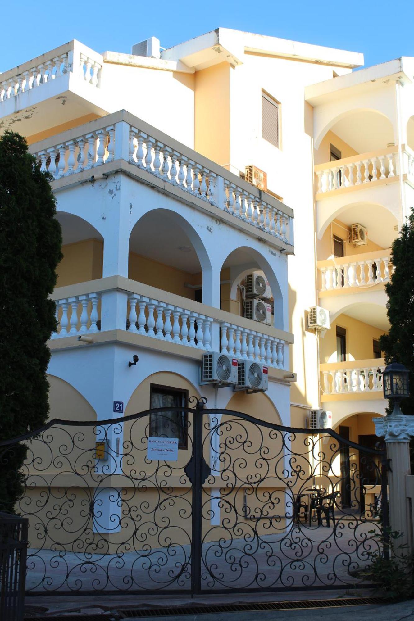 Apartmani Lime Petrovac Exterior foto